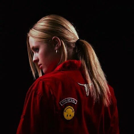     Лулу Уилсон и Нил Патрик Харрис снялись в триллере «Последнее искушение Бекки»