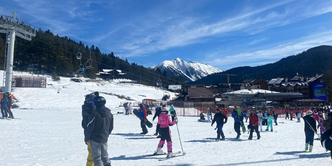 Сколько в феврале 2026 года стоит Архыз, если вы начинающий лыжник