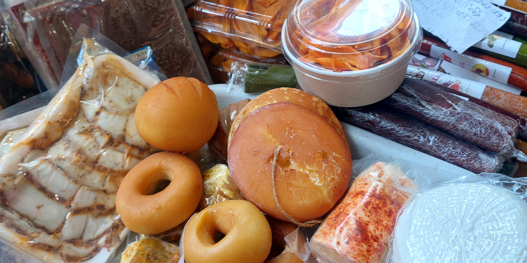 Шопинг на рынке в Архызе. Лучшее место для покупки и не для слабонервных