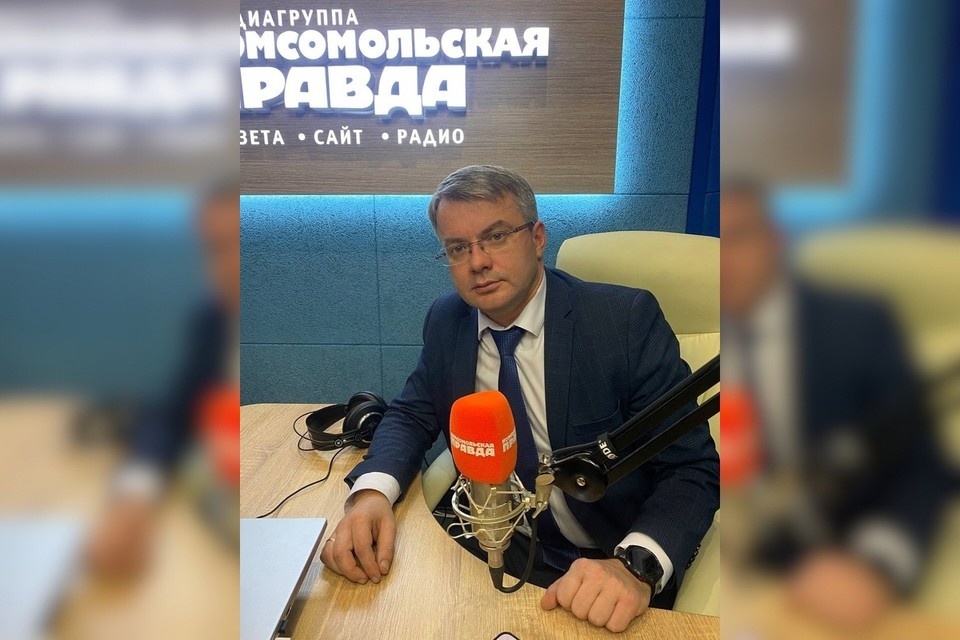    Дмитрий Яковлев - председатель совета директоров «Крыльев Советов» Александр СЕМОЧКИН