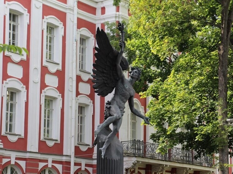     Украинские власти объясняют меры борьбой с «культурной колонизацией» и искажением истории. Фото из архива "МК в Питере"