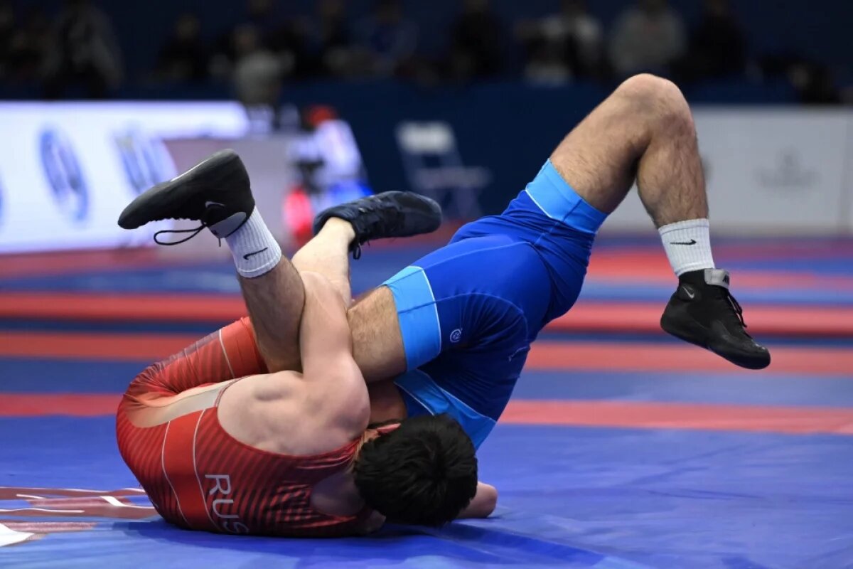    Борцы из КБР завоевали золото на турнире в Минске