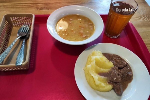    Прокуратура открыла горячую линию по школьному питанию в Каменске-Уральском