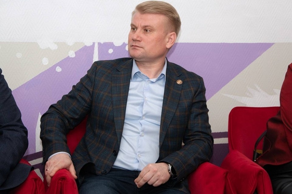    Министр сельского хозяйства ДНР Артем Крамаренко провел встречу «Диалог на земле». Фото: ТГ/Крамаренко