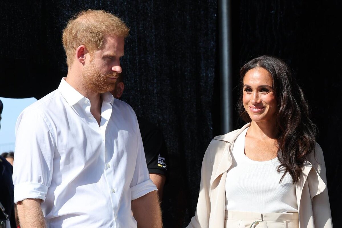    Меган и Гарри прилетели с "королевским туром" в Иорданию Stephen Lock/Keystone Press Agency/Globallookpress