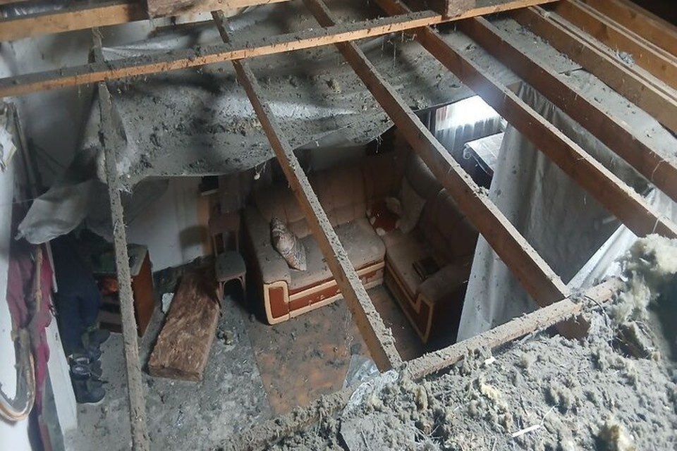    Обстрелы ВСУ оставляют херсонцев без жилья и имущества. Фото: тг-канал Владимира Сальдо