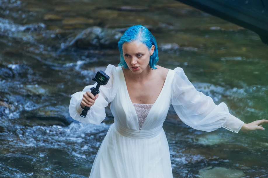 Листайте кадры.