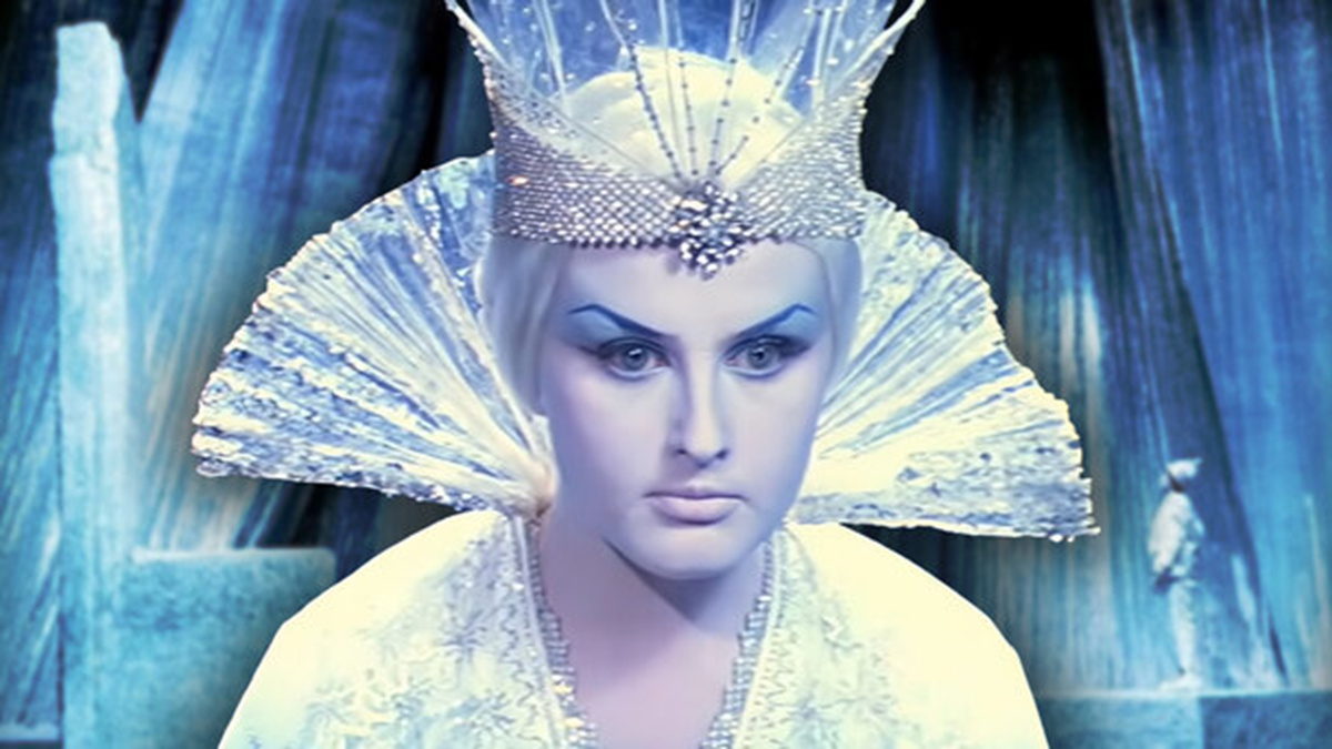    Наталья Климова в роли Снежной королевы. Фото: кадр фильма "Снежная королева", 1966 год