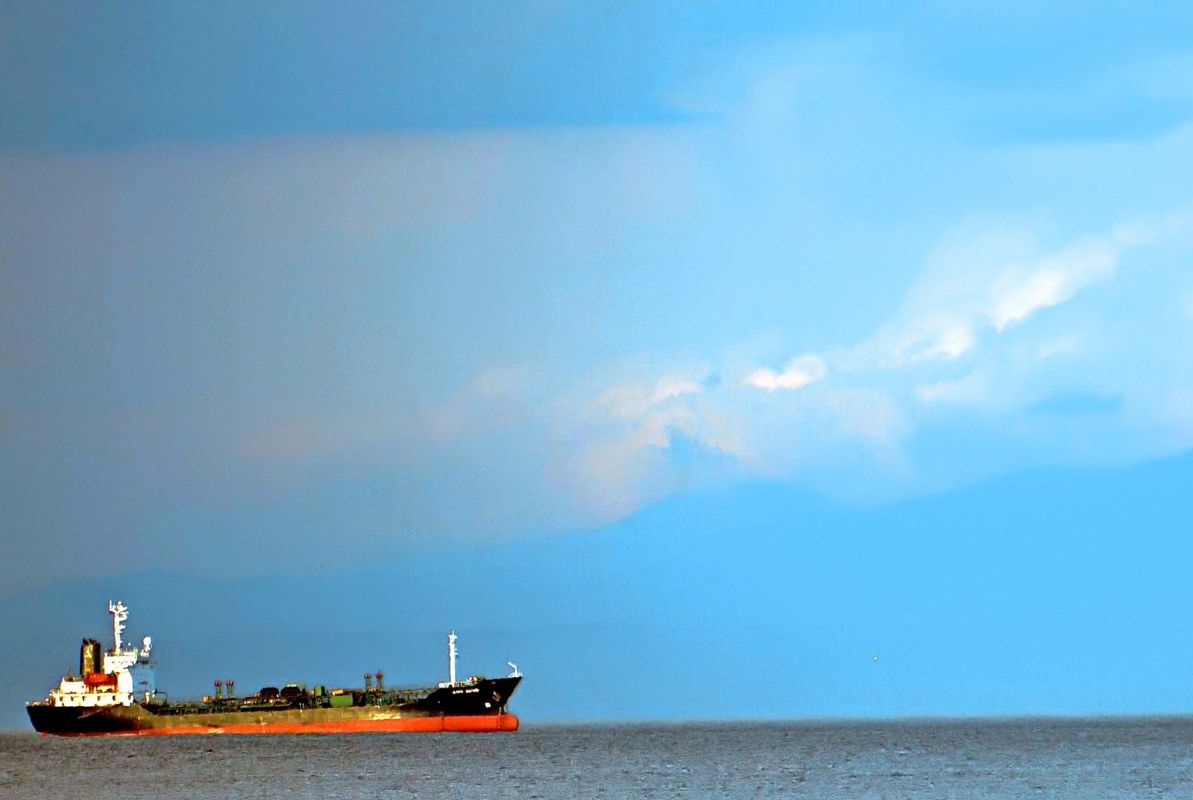    Отчего же нам снится этот берег Чукотки. / Юрий Лепский