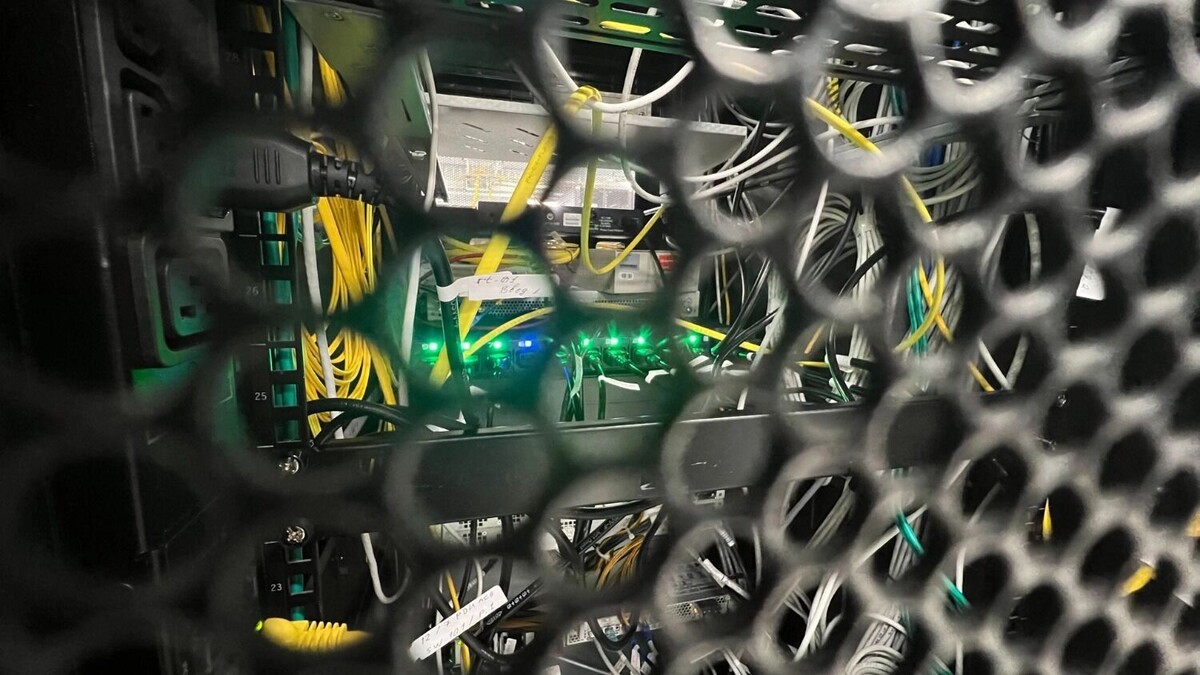    Почему в России подорожает интернет   1MI