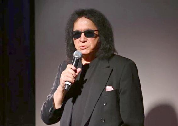 Джин Симмонс