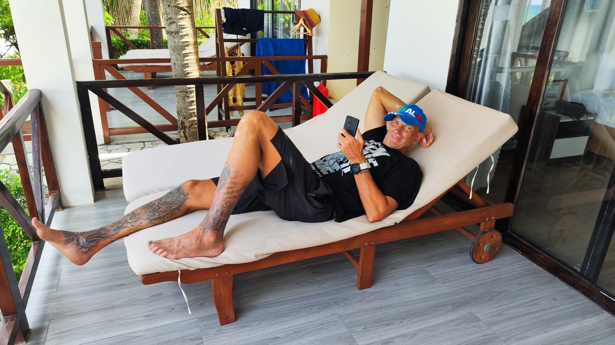 Это Палыч "на расслабоне"