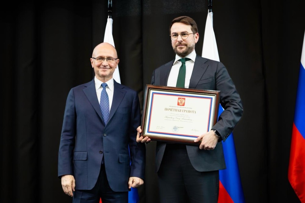    Замгубернатора Нижегородской области Олег Беркович получил грамоту президента