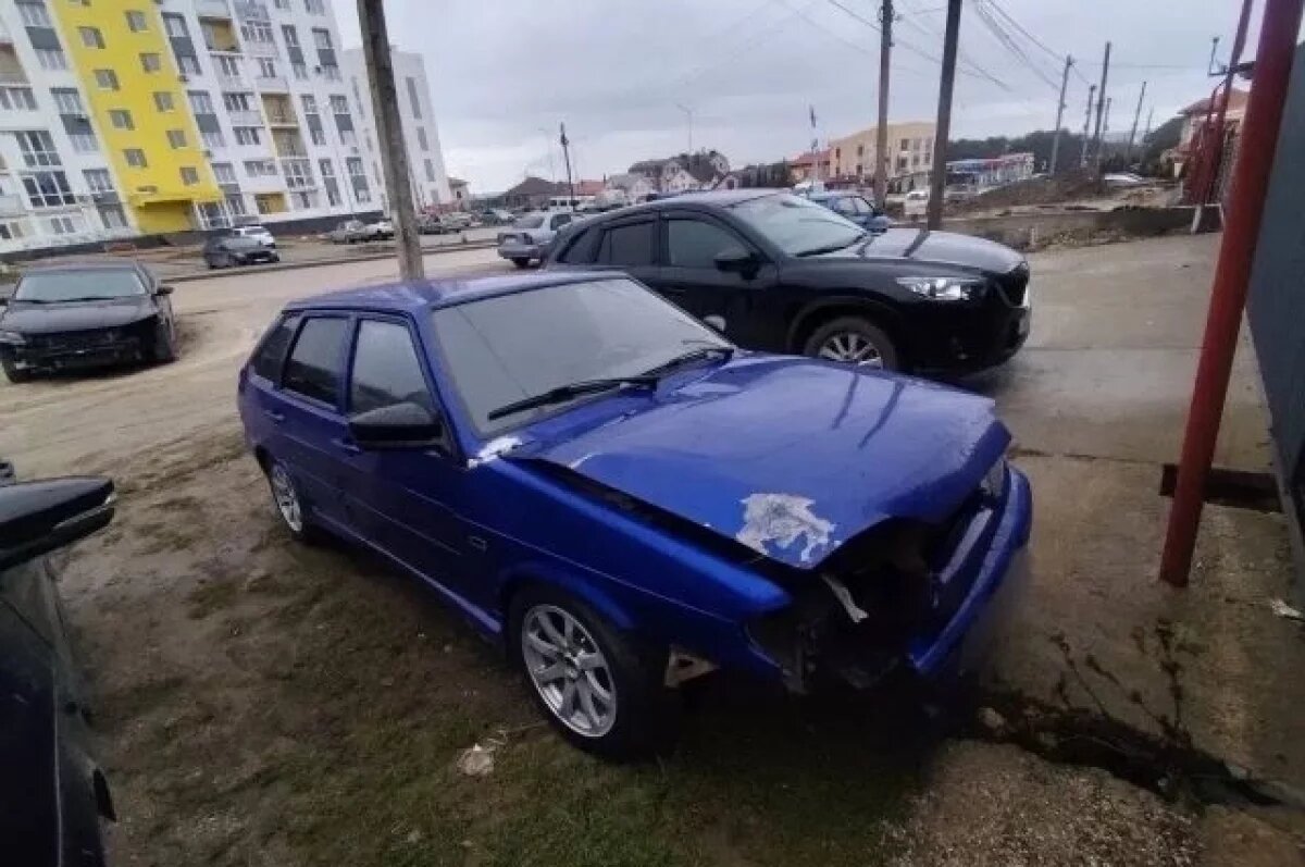    Установлен водитель, который врезался в ЛЭП в центре Симферополя и сбежал