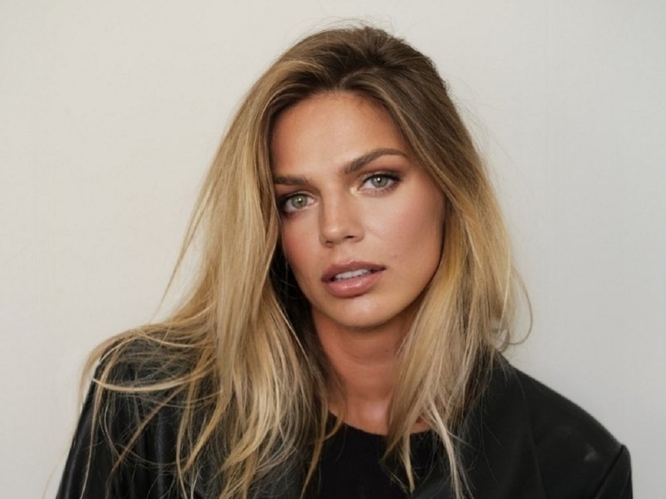     Юлия Ефимова: соцсети