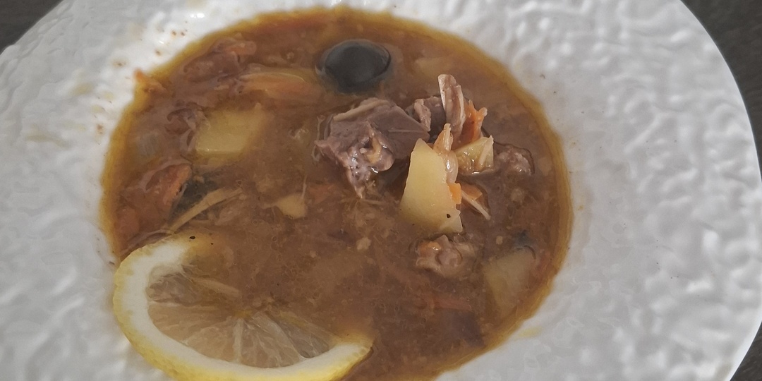 Идеальная сборная мясная солянка: рецепт «8 часов» 🍲