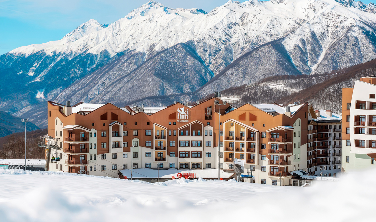 Четырёхзвёздочный отель в самом сердце Олимпийской деревни, рядом с канатной дорогой «Шале».