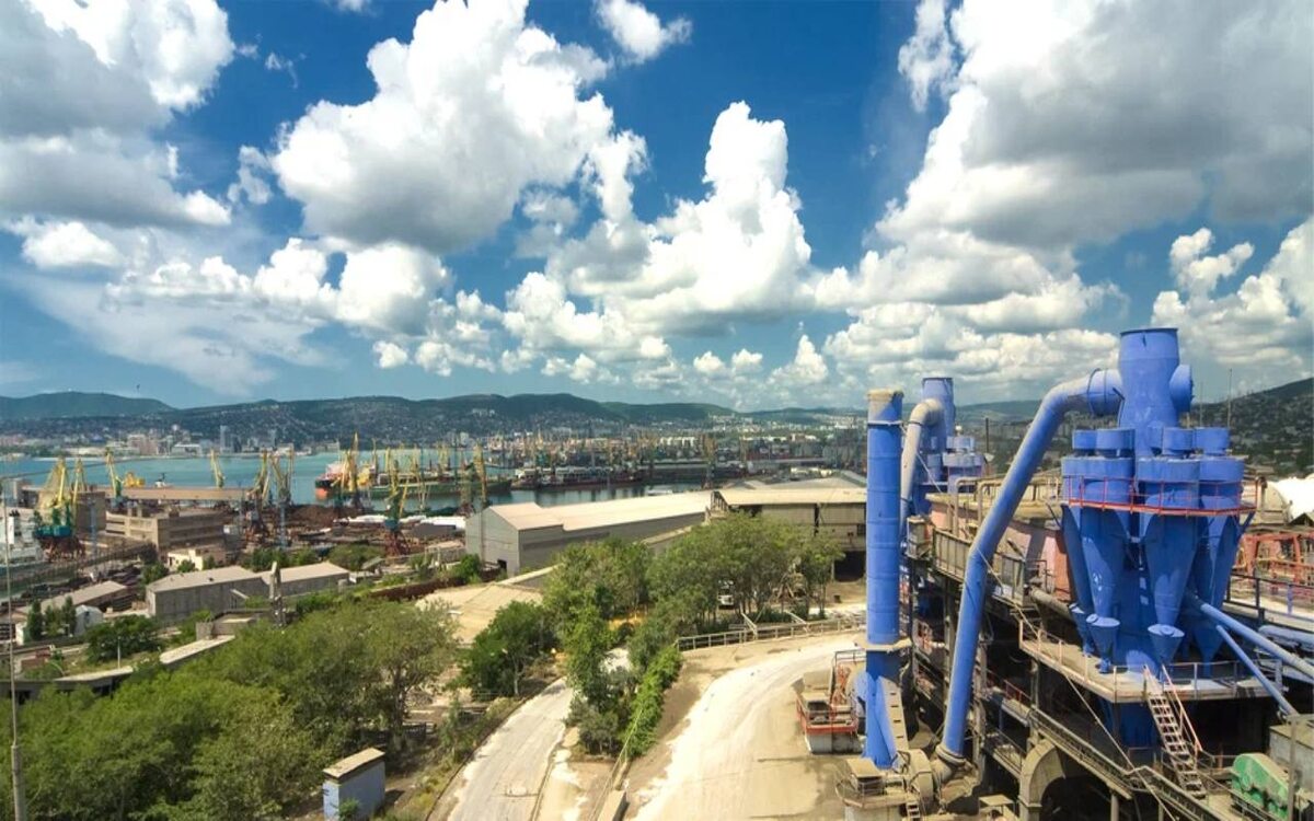    «Новоросцемент» вложит 4,9 млрд рублей в расширение завода «Первомайский» в Новороссийске фото: Яндекс Карты