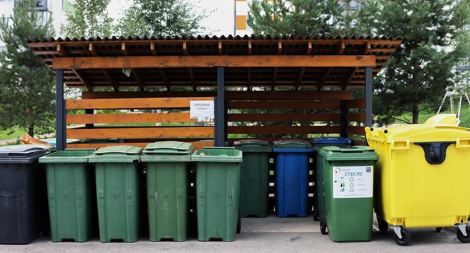    Раздельный сбор отходов на контейнерных площадках / Медиасток.рф