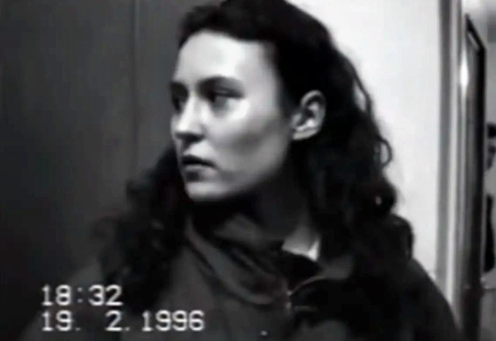 Допрос преступницы, оперативная съемка