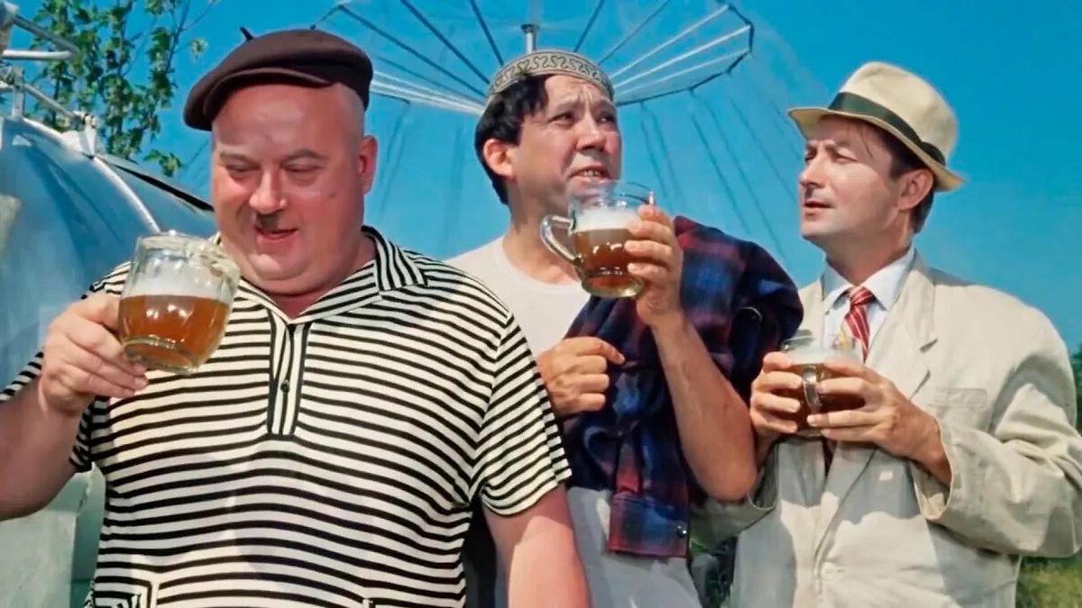 Кадр из фильма «Кавказская пленница, или Новые приключения Шурика» (1966 г.) режиссера Леонида Гайдая © Мосфильм

