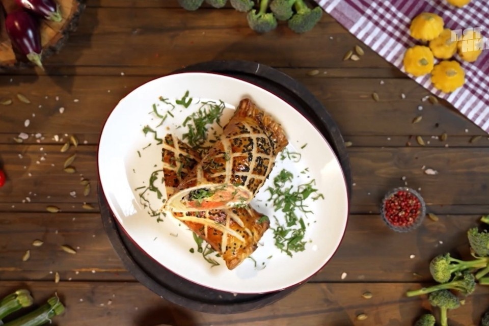    Иван приготовил веллингтон с красной рыбой фото: "Битва шефов"