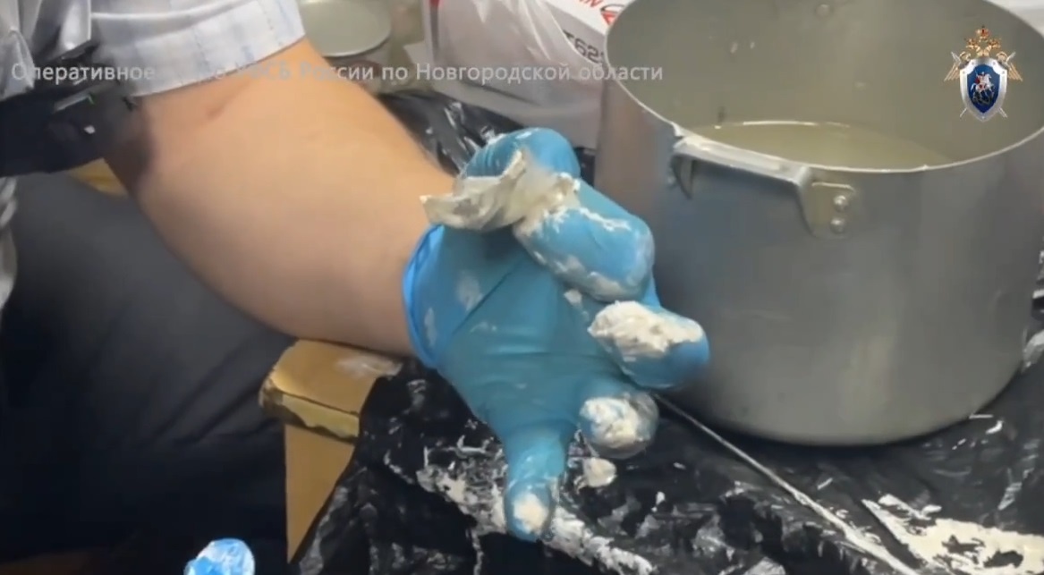    Экс-замначальника новгородской колонии подозревается в превышении полномочий