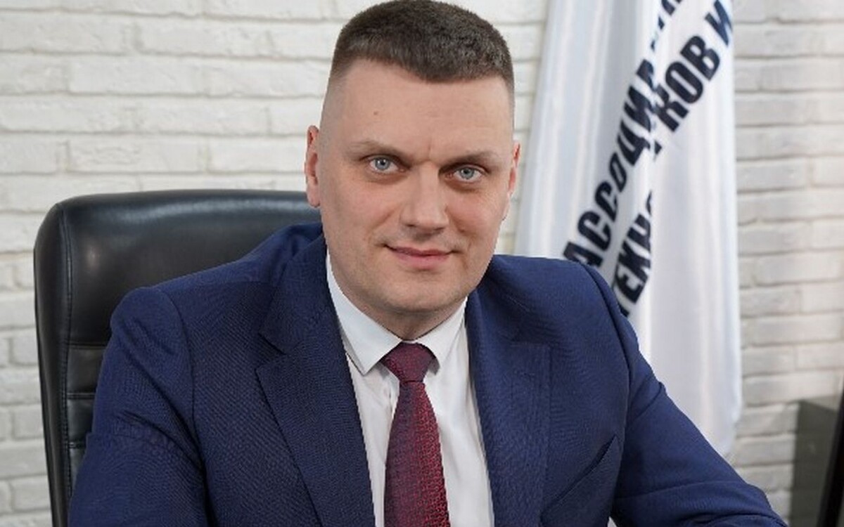    Директор Ассоциации кластеров, технопарков и ОЭЗ России Михаил Лабудин: «Современный технопарк – это не объект недвижимости, а экосистема» Фото – из личного архива Михаила Лабудина и с сайтов технопарков