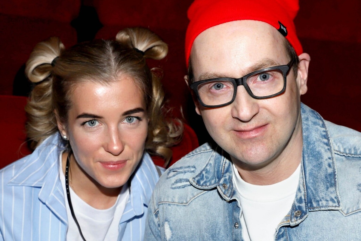     Жена родила сына: актер сериала «Кухня» и комедии «Теща» Никита Тарасов стал отцом во второй раз