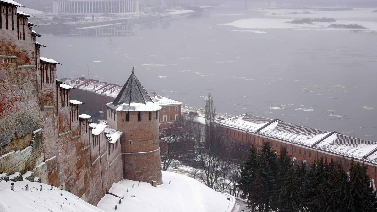 Площадь Нижегородского кремля — 22,7 га. Крепость раскинулась на правом высоком берегу, в месте слияния Волги и Оки