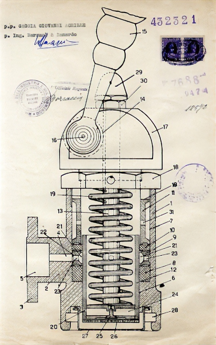 Пружинно-поршневой механизм из патента Джованни Ачилле Гаджия 