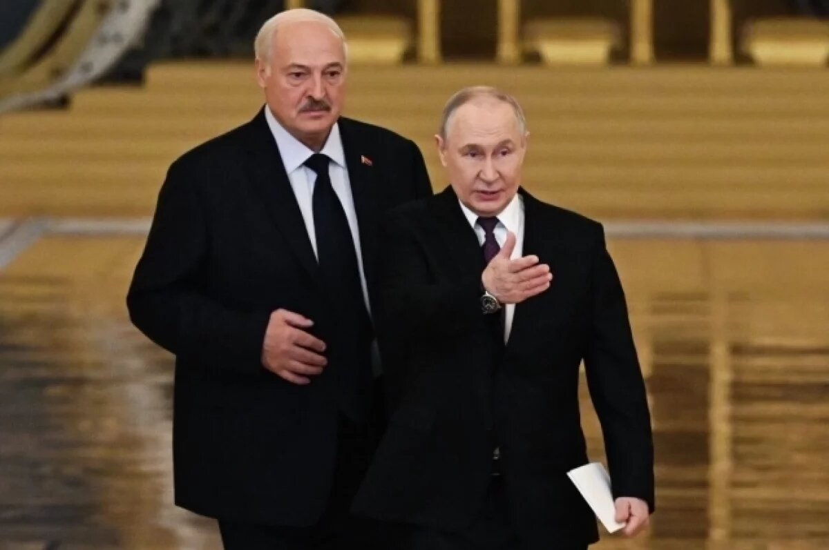    Встреча Путина и Лукашенко до начала заседания ВГС длилась около часа