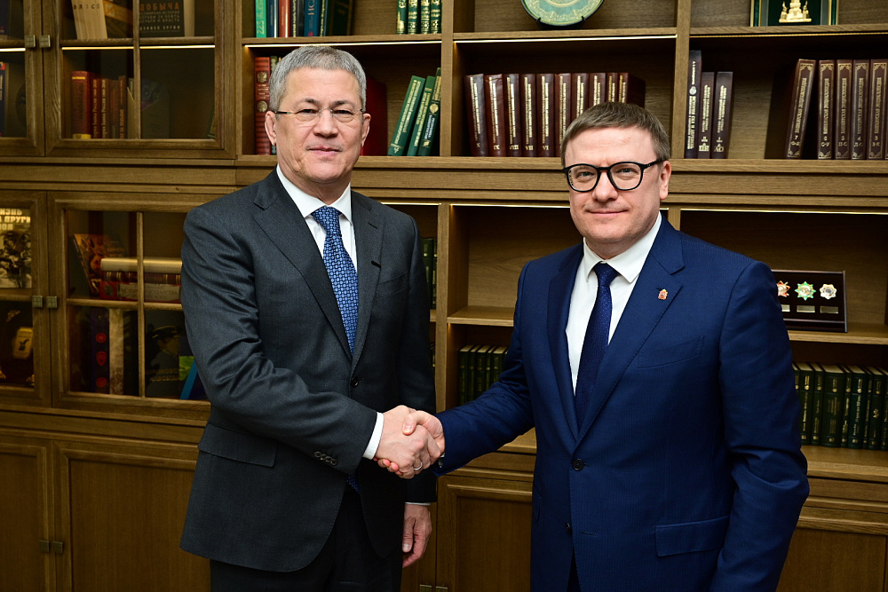     Радий Хәбиров Алексей Текслер белән очрашты