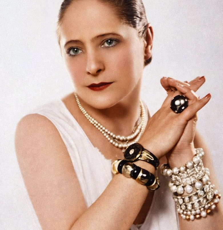 Хелена Рубинштейн родилась в 1872 году в Кракове в многодетной еврейской семье