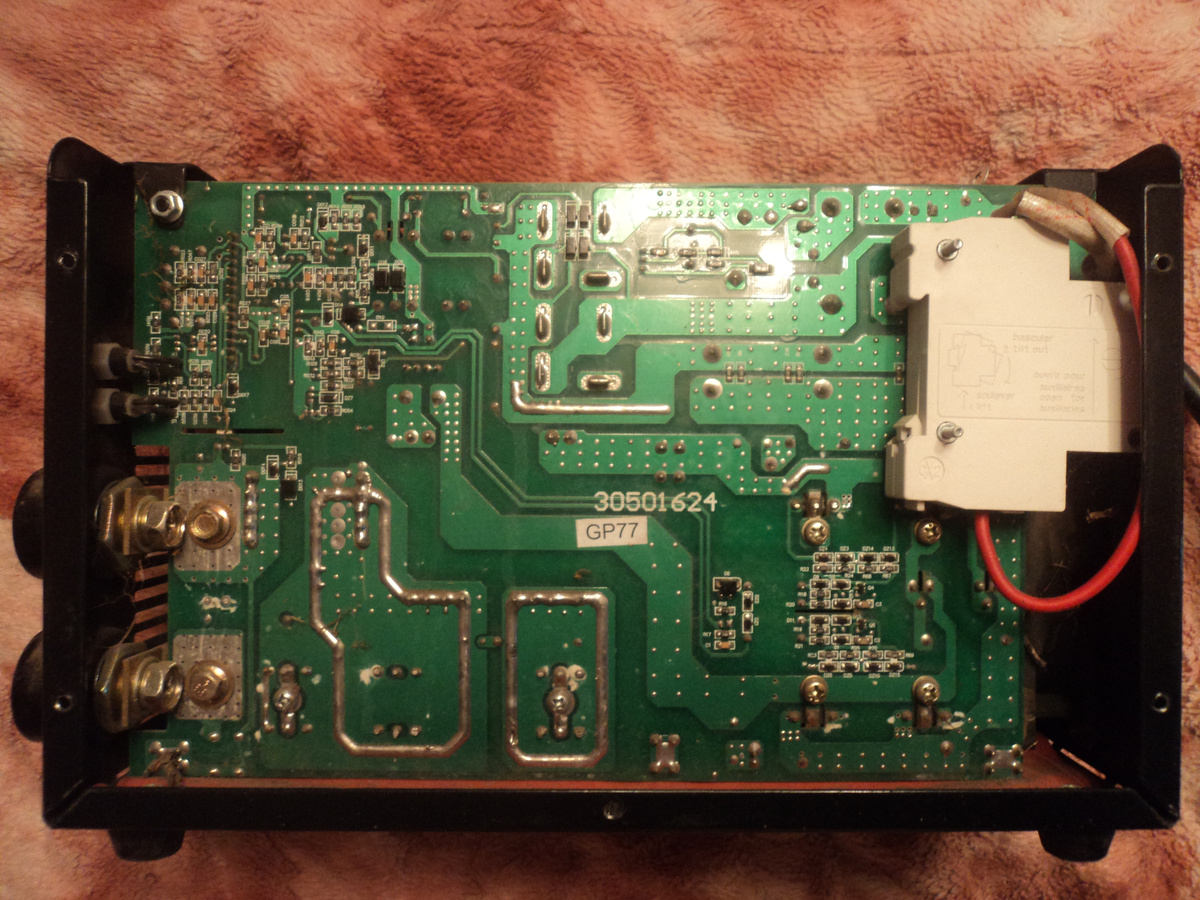 Вид аппарата слева. Фото автора.