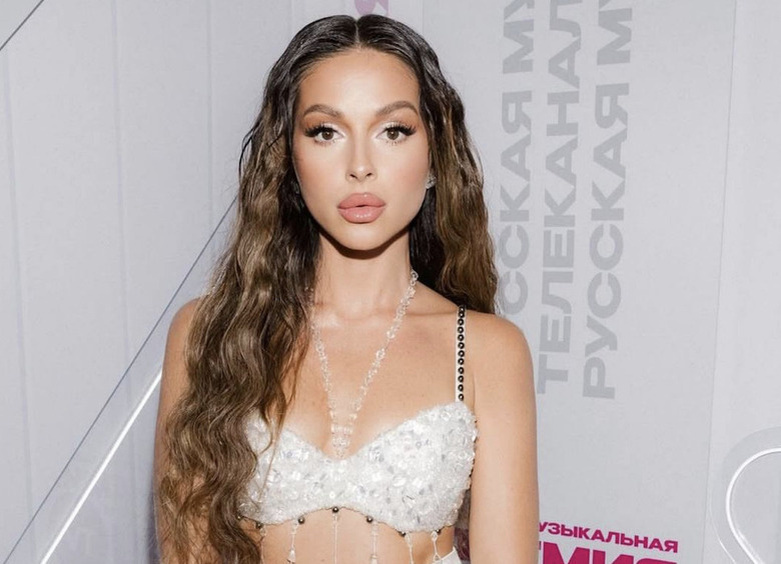     певица Нюша