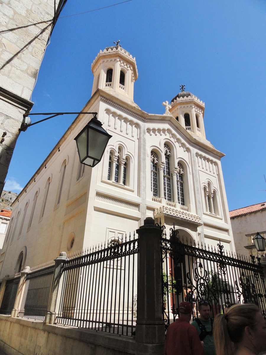 Храм Благовещения Пресвятой Богородицы Сербской Православной Церкви. Фото автора