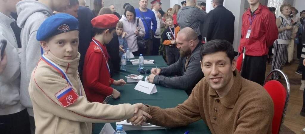 Листайте вправо, чтобы увидеть больше изображений