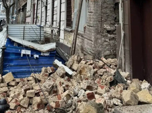    В Ростове обрушилась стена особняка //Фото Telegram-канал главы администрации Ленинского района Юлии Мищук