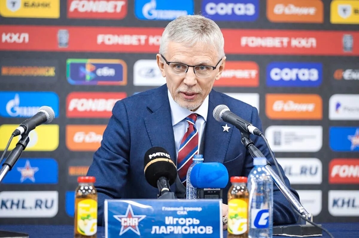    Профессор иностранных дел.