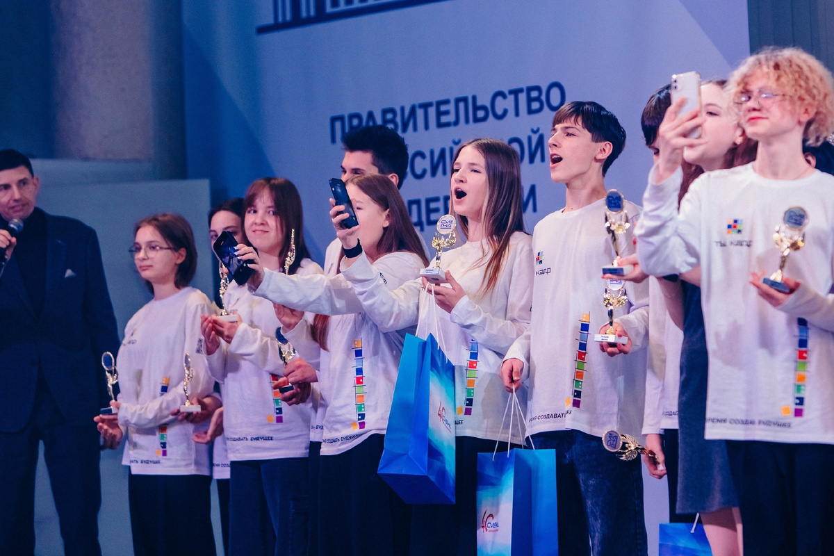 Обладатели награды в номинации "Лучший фильм"