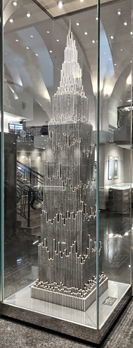 Макет здания из монет, Музей денег, Санкт-Петербург