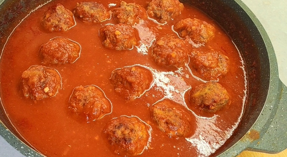 Почему тефтели из говядины получаются сухими и как сделать их сочными