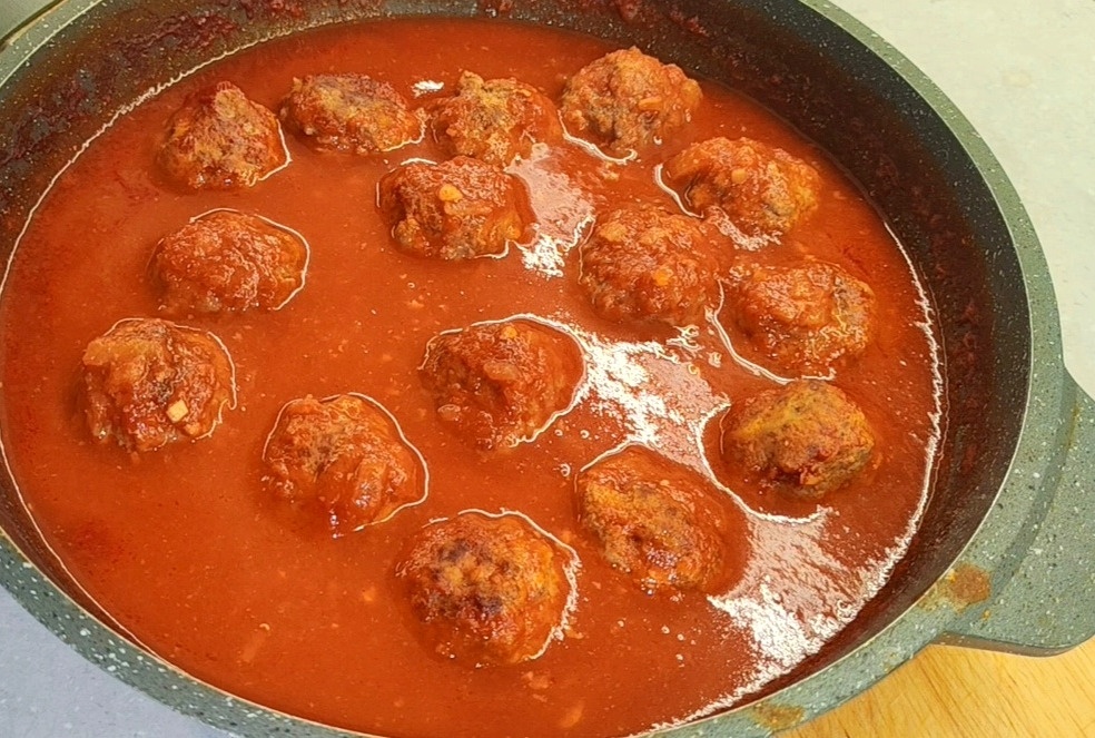 Такая текстура получается из обычной говядины — без добавления сливок, сметаны и лишнего масла.