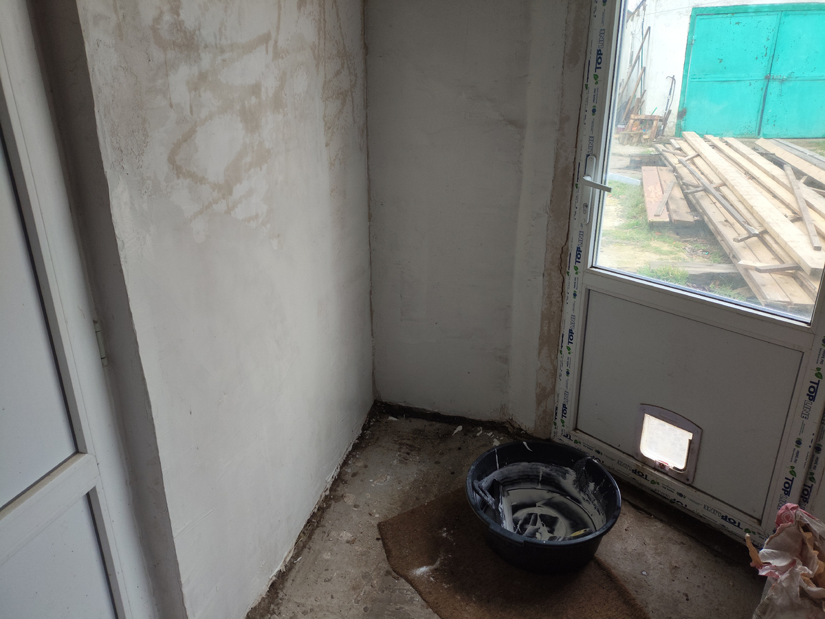 Снизу уже валиком намазюкала