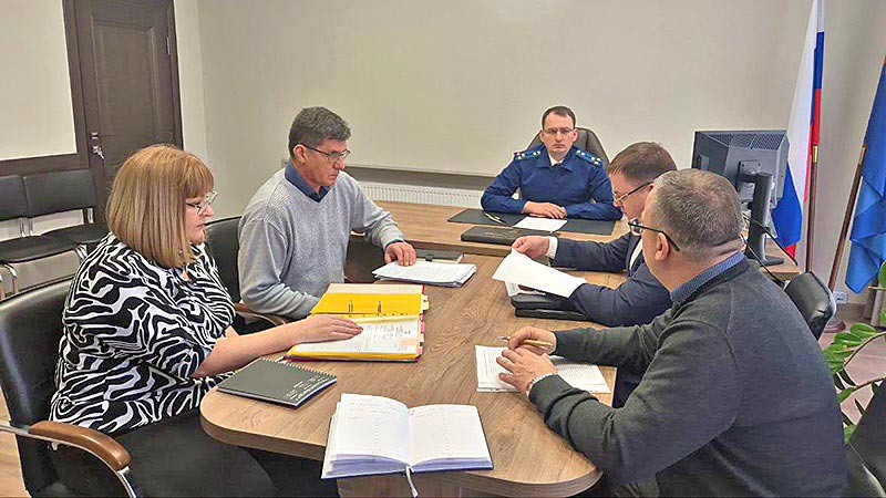    В Курганинском районе обсудили вопросы переселения из аварийного жилья