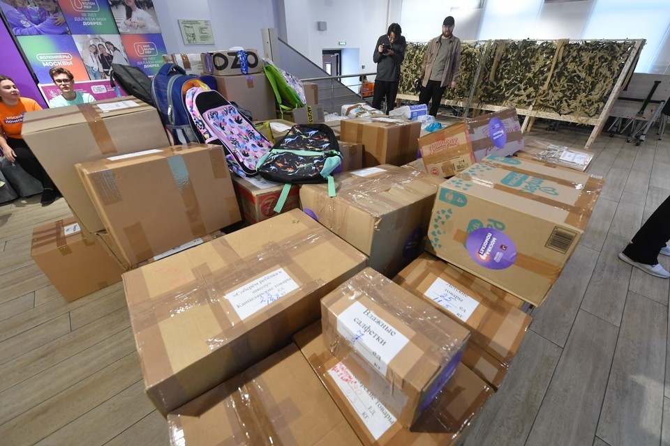    В Токмак доставили гуманитарную помощь Владимир ВЕЛЕНГУРИН