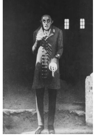 В немецком фильме 1922 года «Носферату, симфония ужаса» вампир, граф Орлок, выглядит так же отталкивающе и хищно, как его литературные предшественники. Фредерик Льюис/Hulton Archive, Getty Images