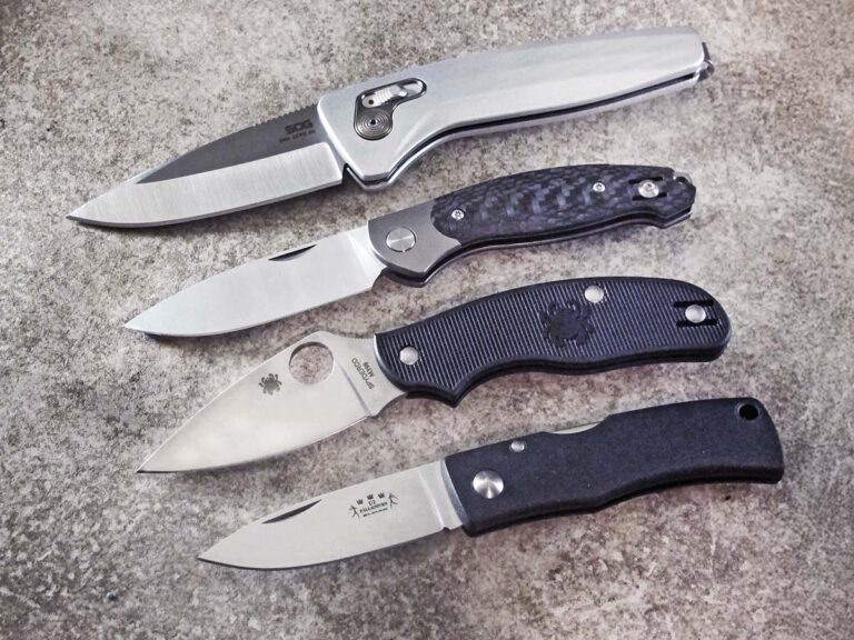 В этой команде есть ножи на любой вкус и случай, от лучших производителей: SOG One-Zero Auto, GiantMouse Ace Farley V2, Spyderco Metropolitan Lightweight и Fallkniven U2vi Virgo.