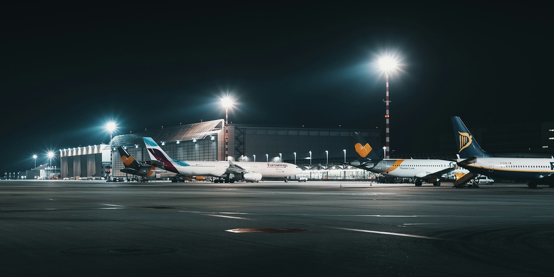Ночь в самолёте в Мюнхене: почему пассажиров выпустили только утром